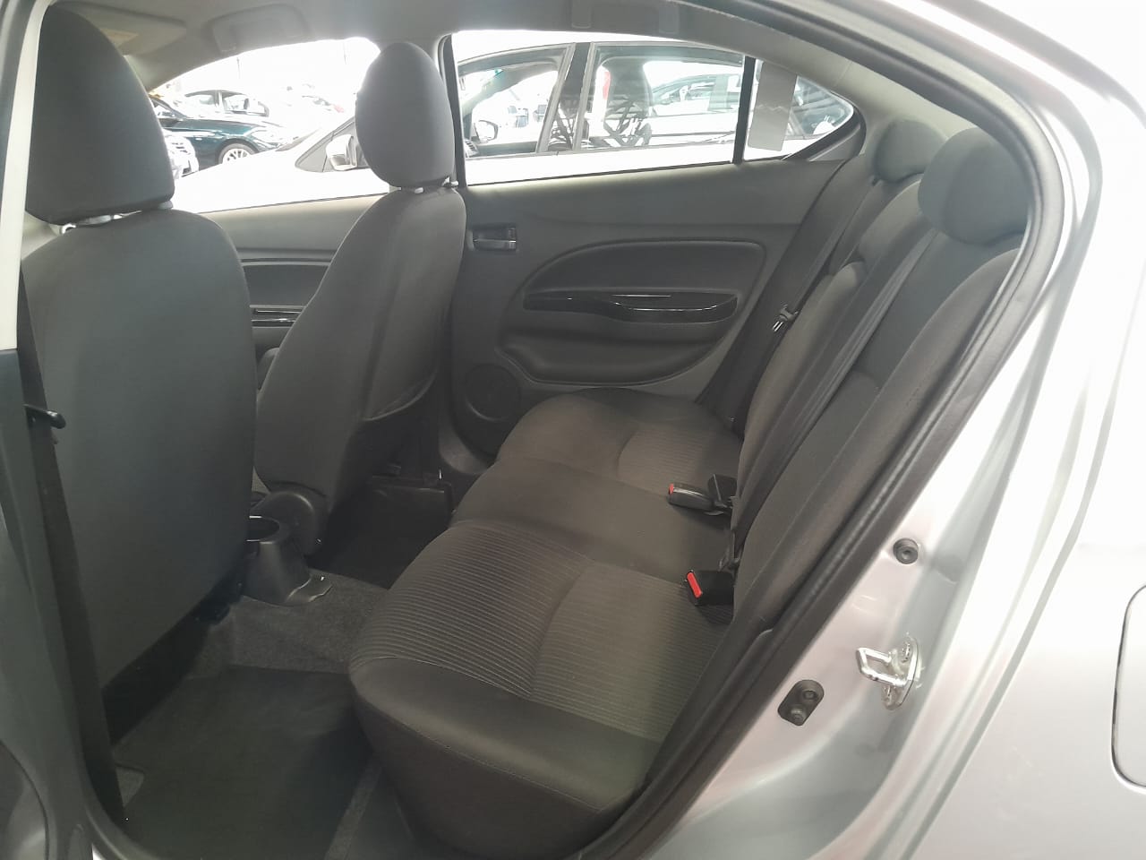 Dodge Attitude Sxt 2017
